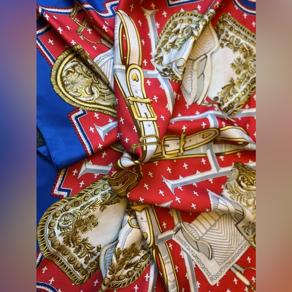 Hermes Scarf "Selles a Housse" by Christiane Vauzelles 35” Silk | Carre Foulard - Picture 8 of 16